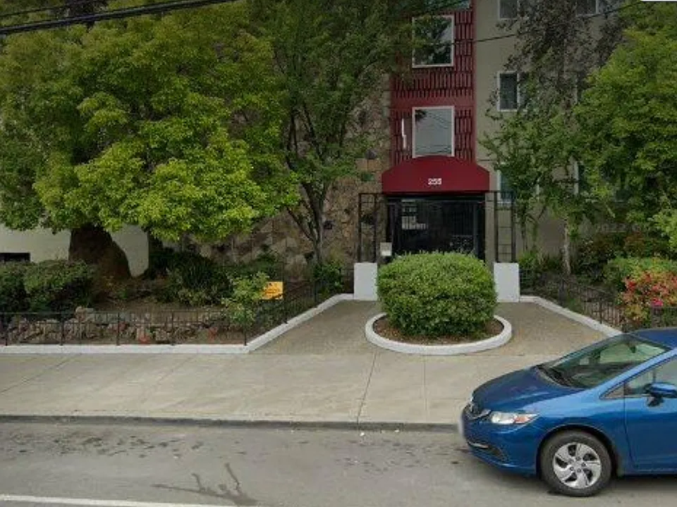 255 MacArthur Boulevard