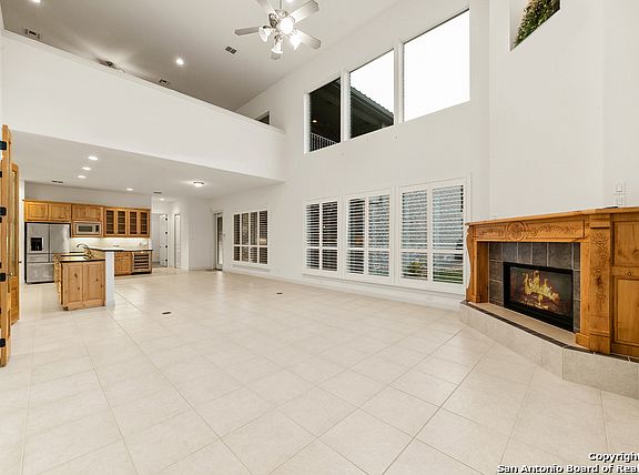 3rd image of 25303 Wentworth Way