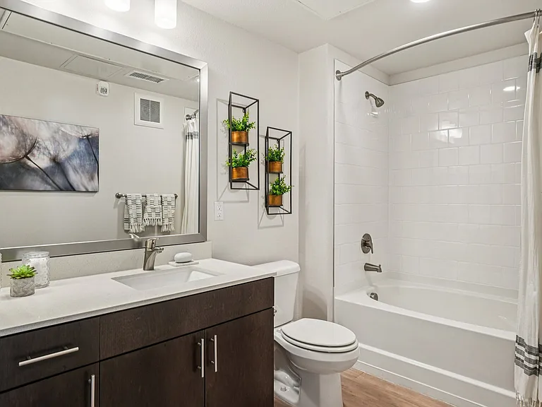 Union Pointe — Photo 10