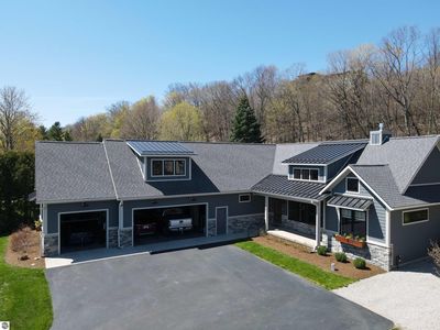 9248 SW Bay Shore Dr, Traverse City, MI, 49684