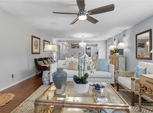 676 Royal Palm Pl, Vero Beach, FL 32960