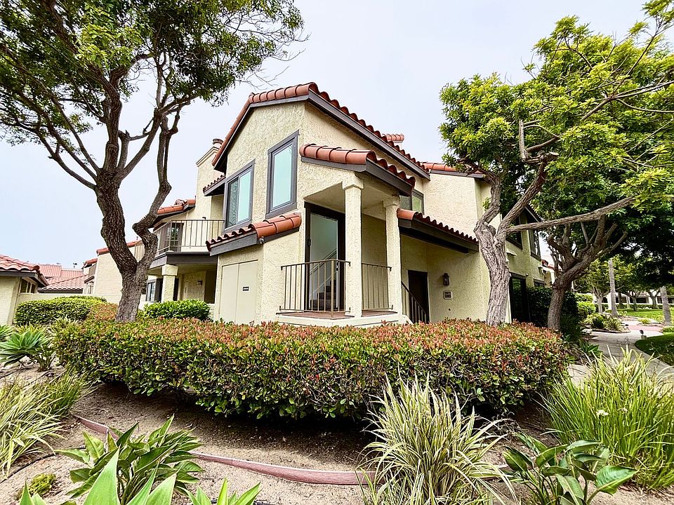 1st image of 2287 Martinique Ln