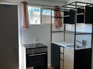 3915 Eucalyptus Ave #B, Riverside, CA 92507