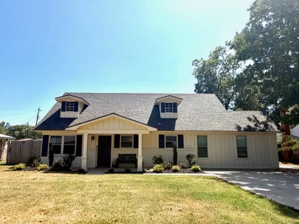 3276 Cleveland St, Paris, TX 75460