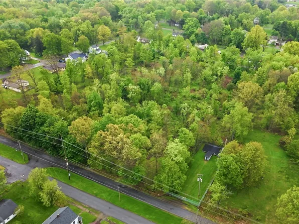 Stewart Ave, Youngstown, OH 44505