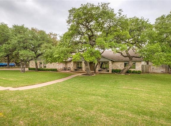 3rd image of 3004 Live Oak St