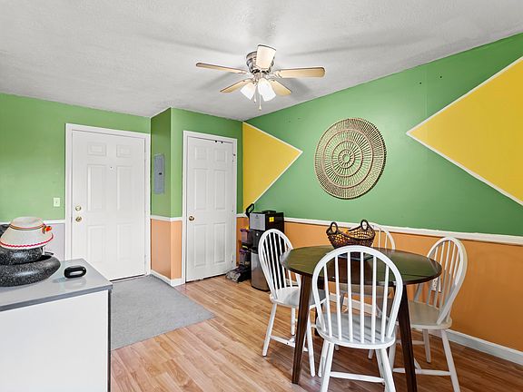5th image of 11 Timberwood Drive #402