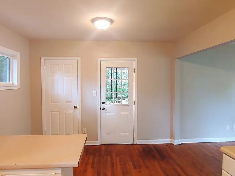 1589 Tanager Cir — Photo 11