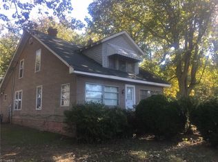 6220 Lake Brandt Rd, Summerfield, NC 27358