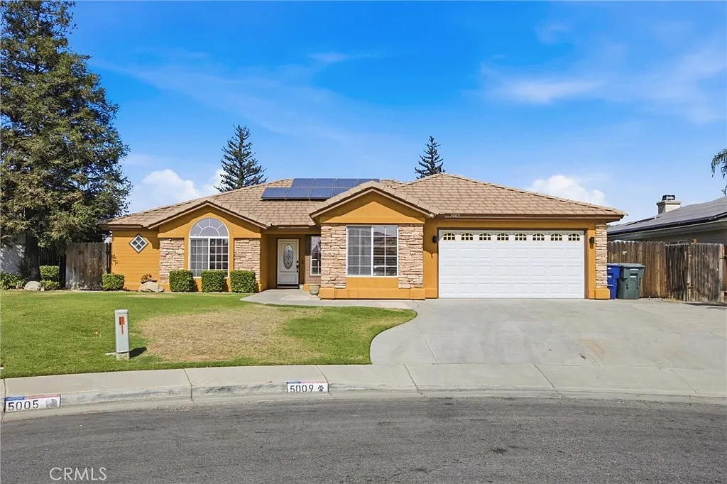4 bed, 2008 sqft, $2,600 — Photo 3