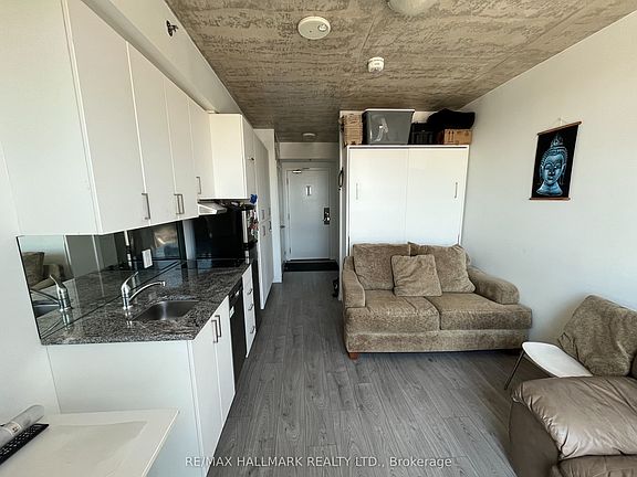 3rd image of 1900 Simcoe St N #436