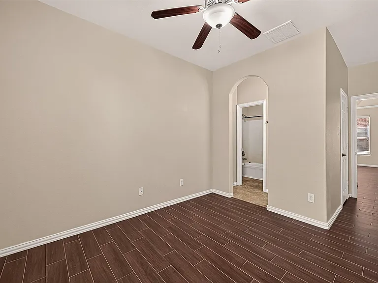 12107 Redbud Brook Trl — Photo 32