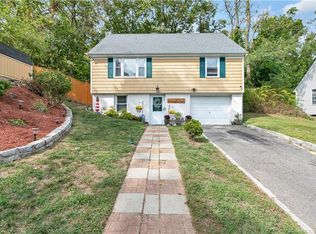 156 Rainbow Rd, Bridgeport, CT 06606