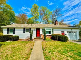 16 Grove Ave, Johnston, RI 02919