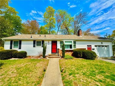 16 Grove Ave, Johnston, RI, 02919
