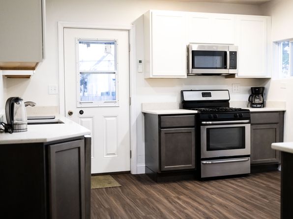 69 Willard Ave #1