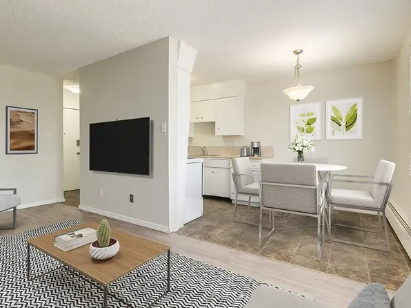 9615 123rd Ave NW #203, Edmonton, AB T5G 0V5