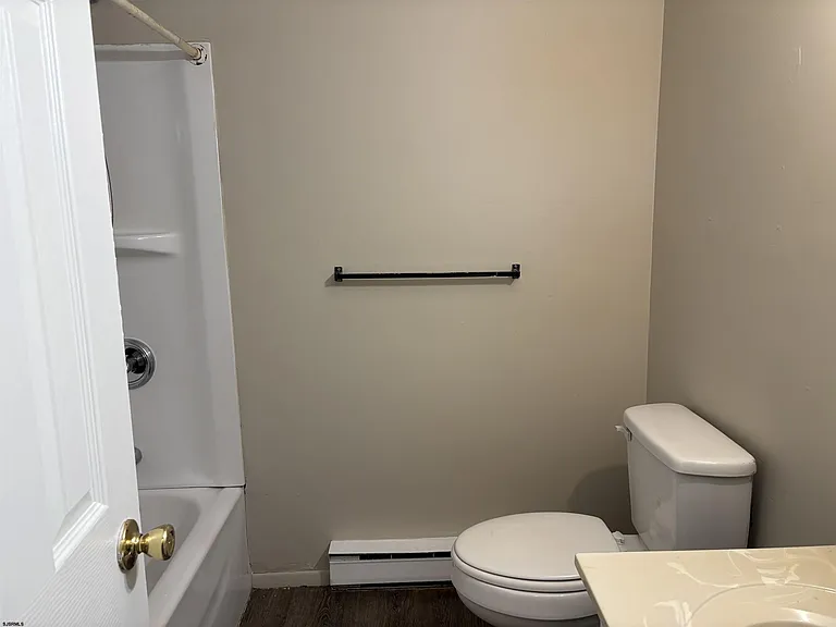 409 Spruce Ave — Photo 9