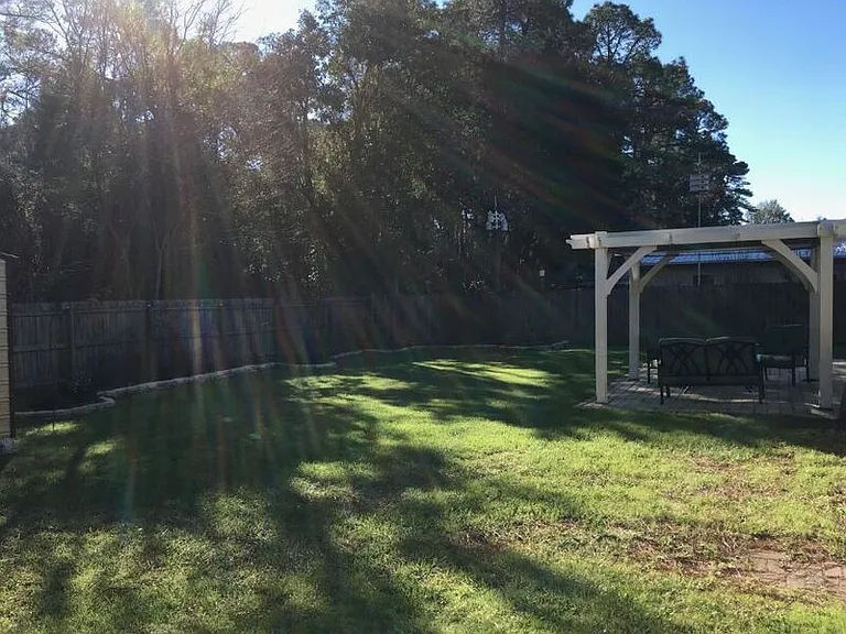 280 Anderson Dr — Photo 20