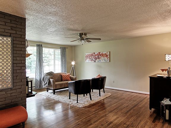 3rd image of 9405 NE 9th St