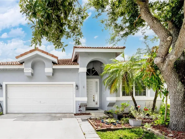 16452 NW 21st St, Pembroke Pines, FL 33028