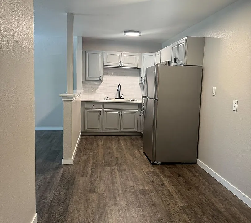Riverbend Apartments