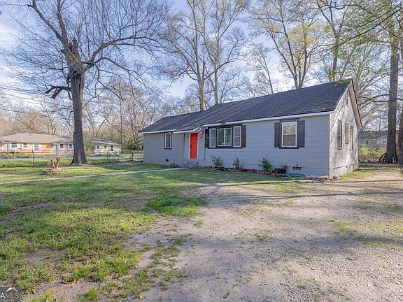2nd image of 1102 Calvin Ave