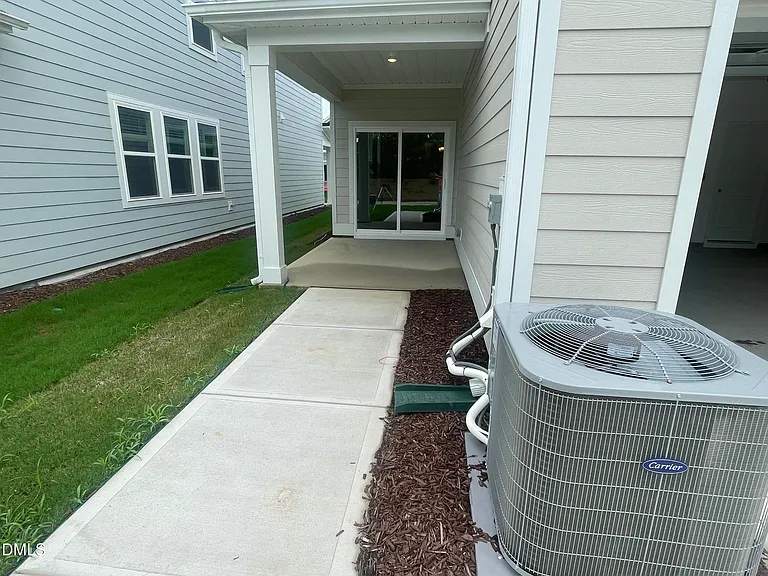 518 Dorset Stream Dr — Photo 3