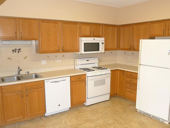 3rd image of 5351 W Mint Julip Dr APT 101
