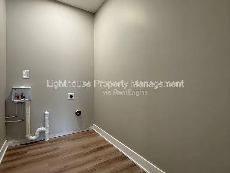 310 Allen Ave #2 — Photo 12
