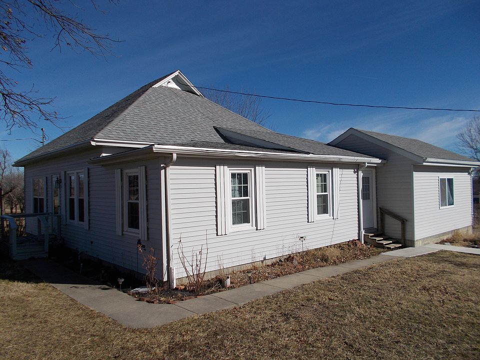 2nd image of 622 Kansas St