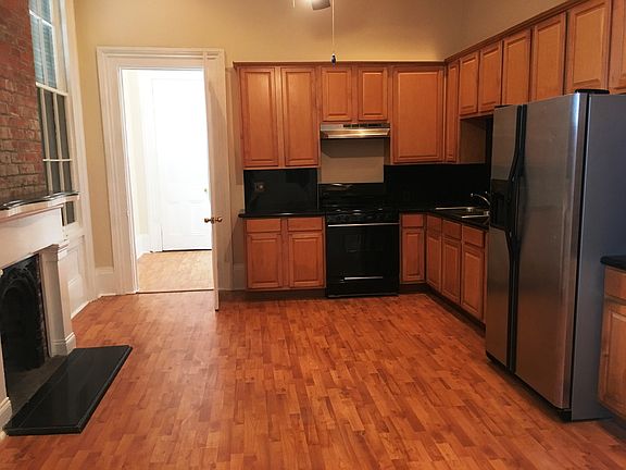 3rd image of 1567 Cleveland Ave #A