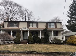 132 Clark Ave, Old Tappan, NJ 07675