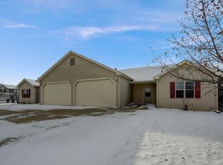 N7721 Vicksburg Way #N7723, Oconomowoc, WI 53066