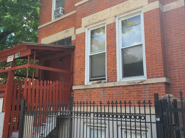 1027 W 19th St APT 2, Chicago, IL 60608