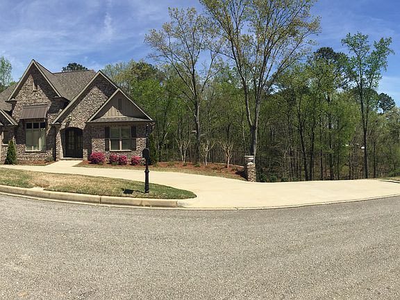 2nd image of 3427 Ashford Ln