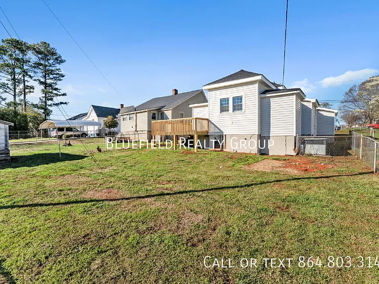 4 Walnut St #A — Photo 24