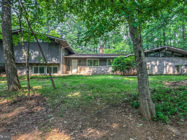 1254 Pinch Valley Rd, Westminster, MD 21158