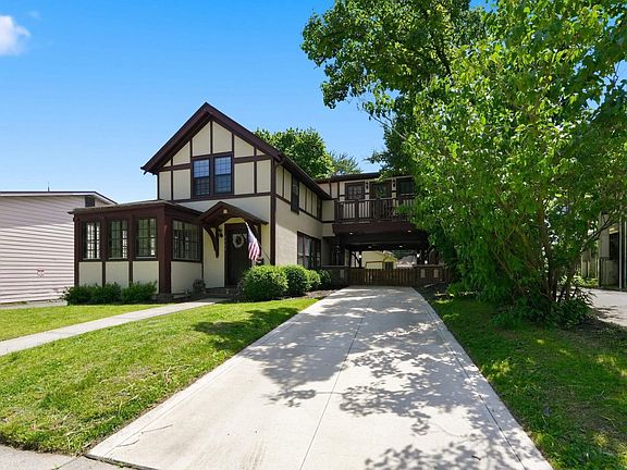 2nd image of 1115 W Washington Blvd