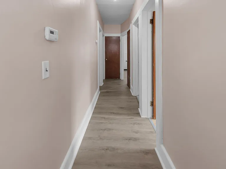 558 Argyle Ave #2 — Photo 7