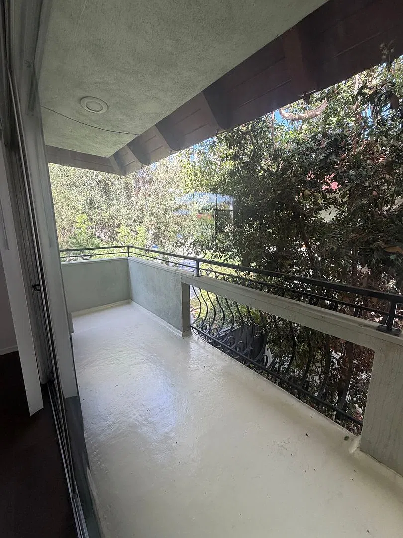 3344 Mentone Ave — Photo 4