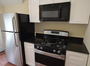 510 Belvidere St E #2, Saint Paul, MN 55107