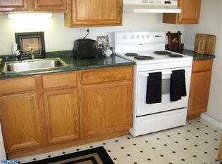 36 Kearney Dr, North Wales, PA 19454