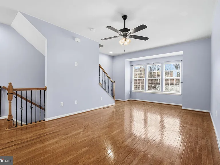 4505 Foster Ave — Photo 12