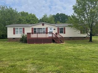 1093 Old Oak Ln, Woodleaf, NC 27054