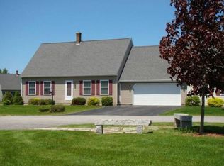 6 Topaz Cir, Auburn, ME 04210