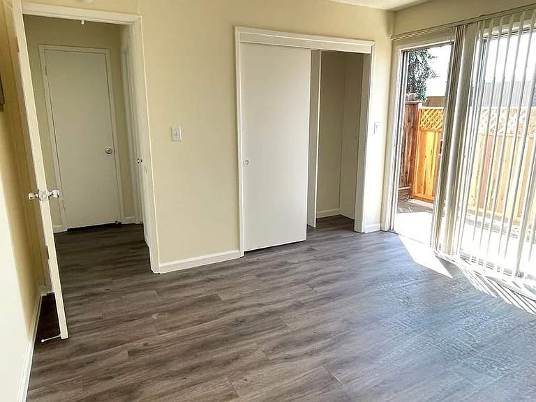 Welcome to Tamarack Gardens! Located in the heart of Sunnyvale — Photo 1