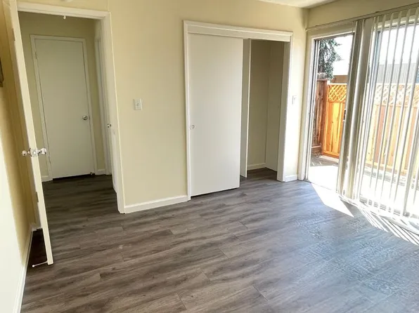 Welcome to Tamarack Gardens! Located in the heart of Sunnyvale, 929 Tamarack Ln APT 4, Sunnyvale, CA 94086