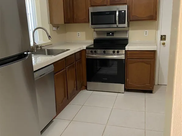 3340 Beau Rivage Dr #104, Pompano Beach, FL 33064