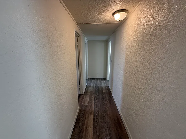 1434 W Euclid Ave — Photo 6